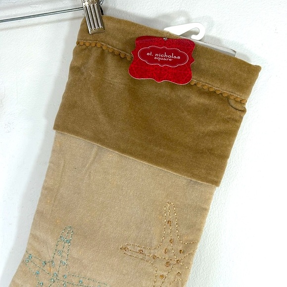 St. Nicholas NWT Set of 2 Costal Beach 21” Starfish Embellished Xmas Stockings - Picture 2 of 16